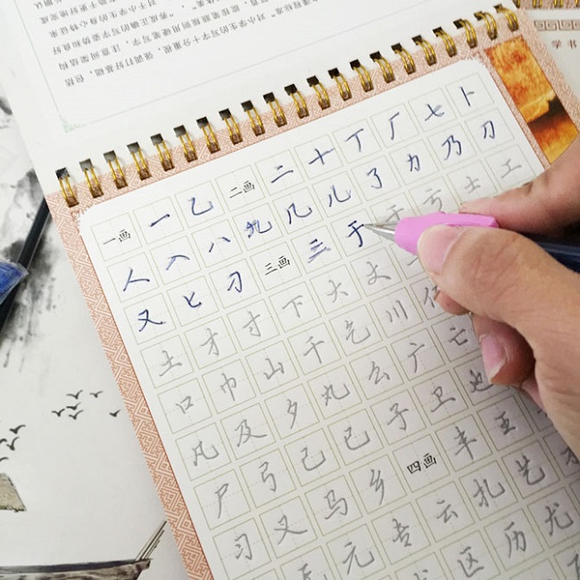 Viết bảng chữ cái Tiếng Nhật 