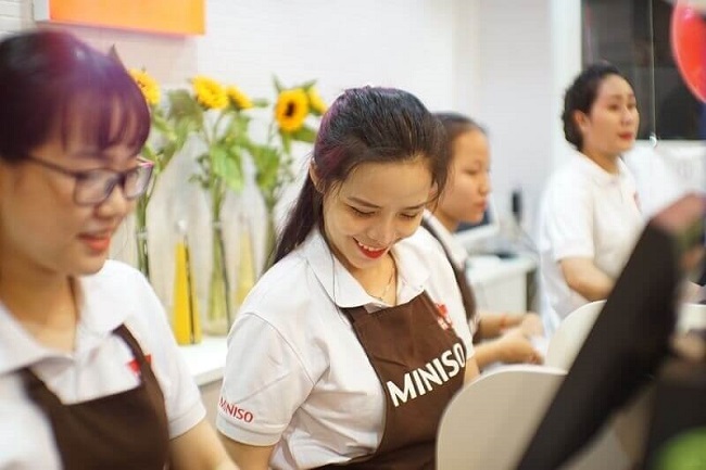 Nhân viên thời vụ tiếng Nhật là gì? Các từ vựng liên quan